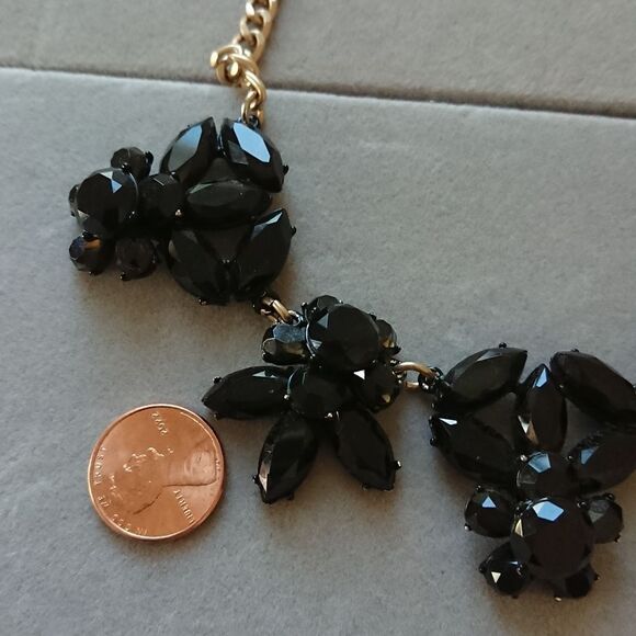 J. Crew black gemstone flowers statement Goldtone necklace - Picture 5 of 7